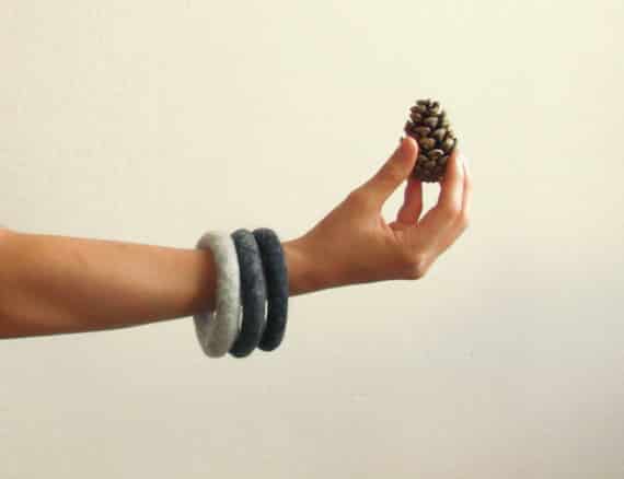 bracciali lana cardata feltro